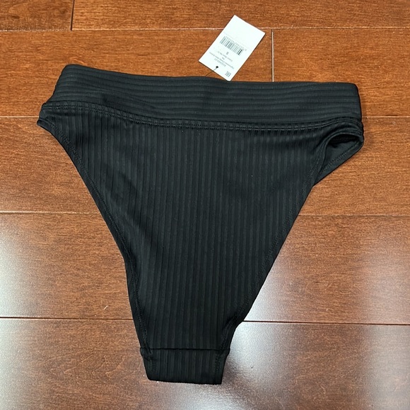 Black ribbed high waisted high rise bikini bottom NWT SMALL Cotton On BODY - Picture 2 of 2